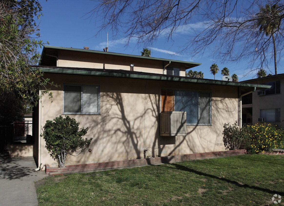 Building Photo - 7455-7463 Potomac St
