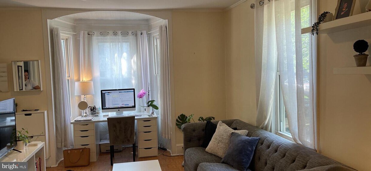 Foto principal - 9504 Fairview Ave