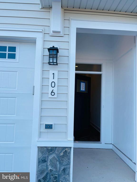 106 Choke Cherry Ct, Lake Frederick, VA 22630 Townhome Rentals in