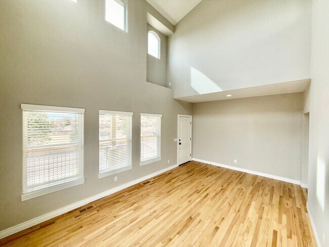 Foto del edificio - WELCOME HOME!