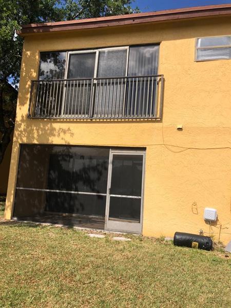 Foto del edificio - 9060 NW 45th Ct