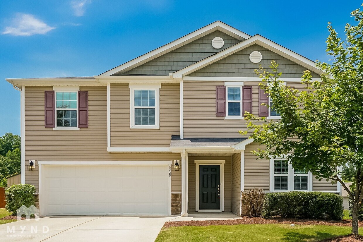 Foto principal - 229 Plymouth Dr