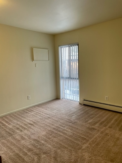 Traditional Style- Bedroom - Arbor Village Apartments