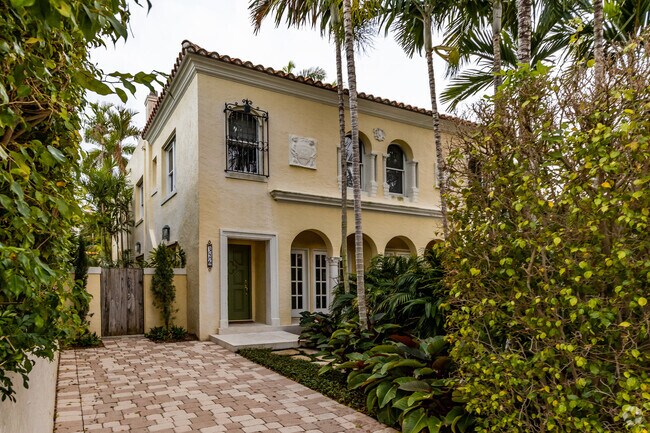 Building Photo - 326 Chilean Ave