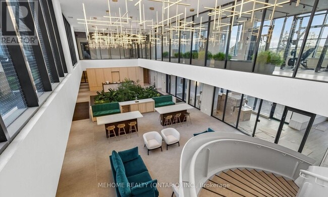 Building Photo - 3071 Trafalgar Rd