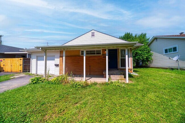 Building Photo - 709 French Dr