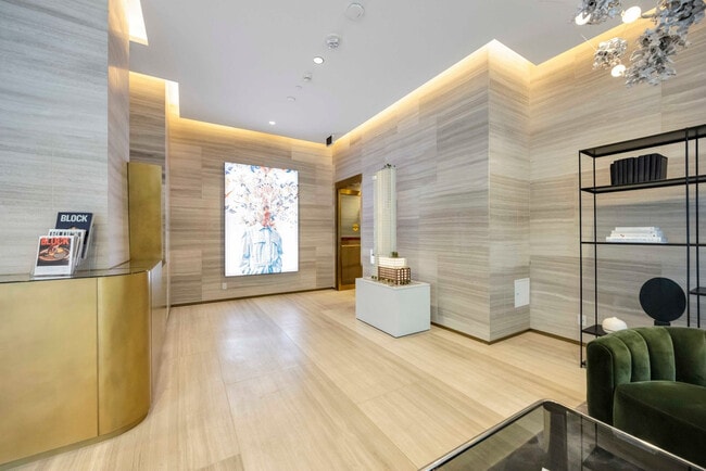 Photo du bâtiment - 225 Adelaide St W