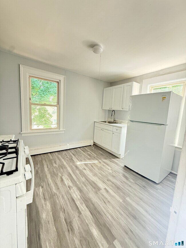 Building Photo - 93 Tremont St