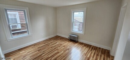 Building Photo - 102 Beaumont Pl