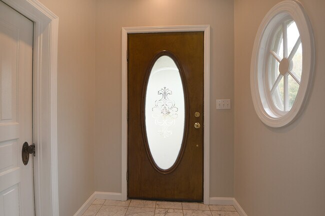 Building Photo - 15132 S Dillman St