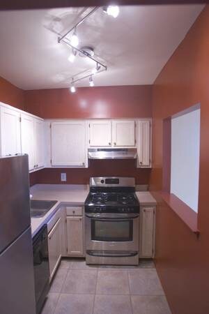 Primary Photo - 456 Carlton Ave