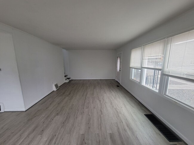 Foto del edificio - 3-Bedroom Duplex in Richland Near Shopping...