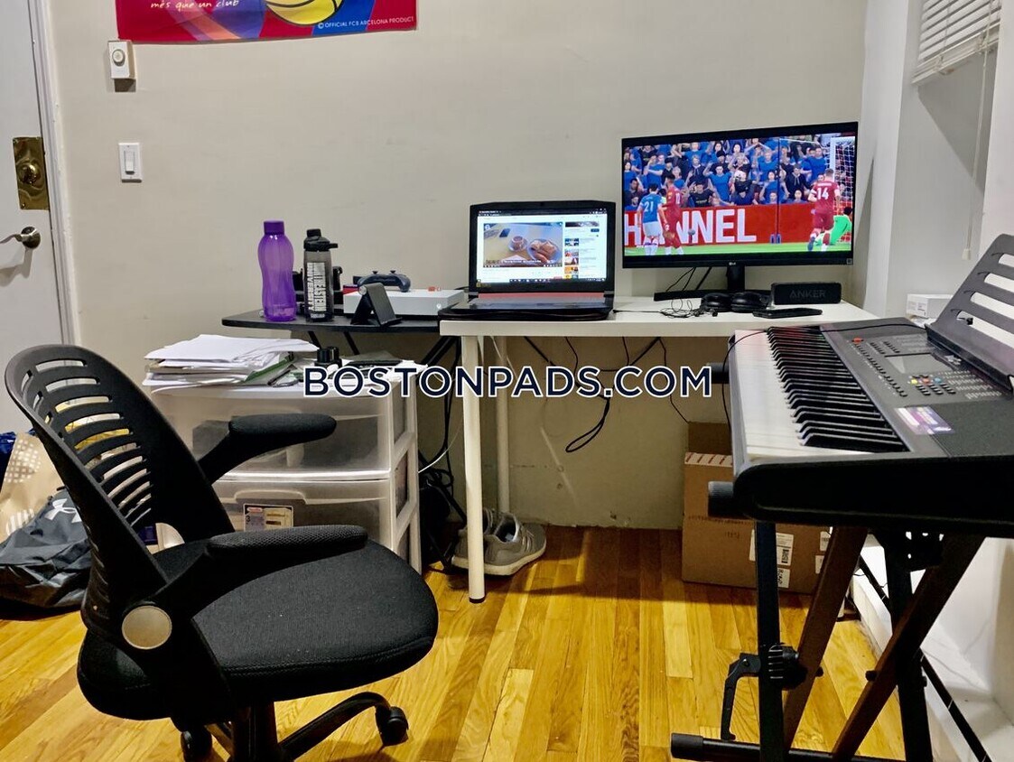 Foto del edificio - 57 Westland Ave