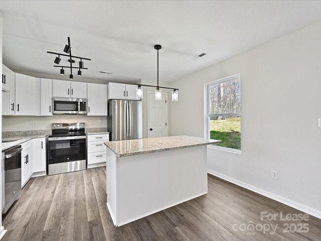 Building Photo - 3201 Decapolis Dr
