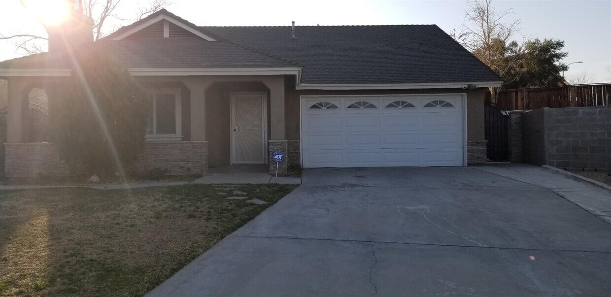 13675 Ruby Cir, Victorville, CA 92392 House Rental in Victorville, CA