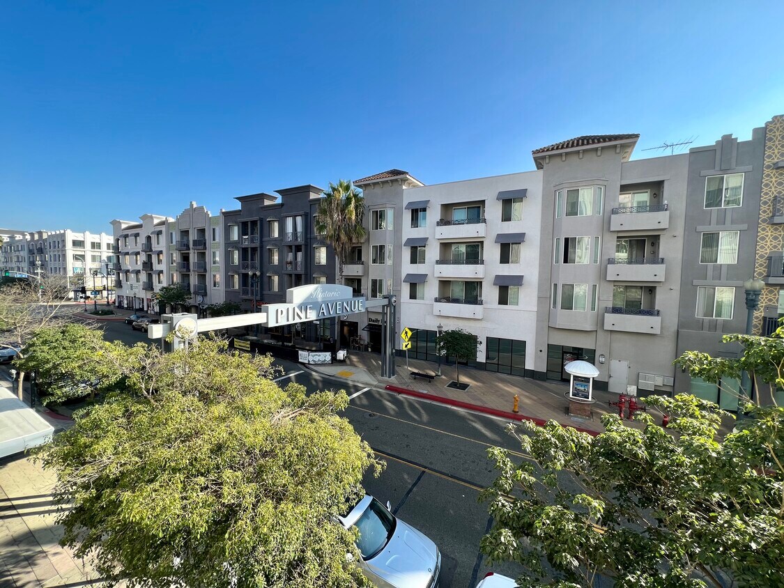 Primary Photo - 115 W 4th St