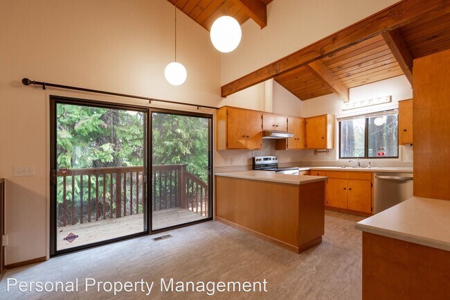 Building Photo - 3 br, 2 bath House - 11623 SE Evergreen Blvd