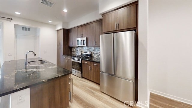 Foto del edificio - 707 S Mosaic St