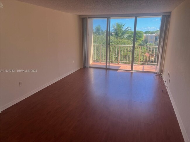 Foto del edificio - 13120 SW 92nd Ave