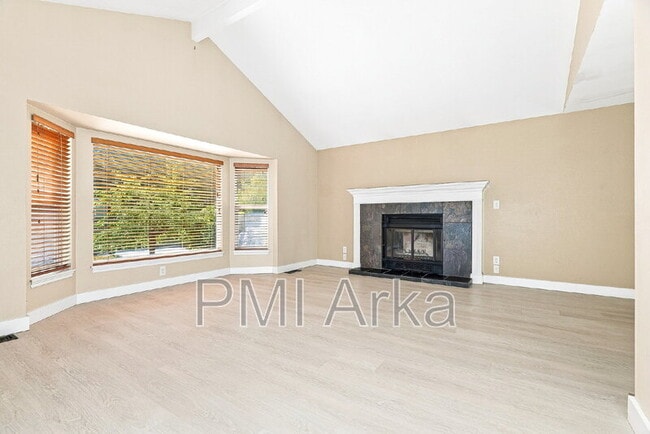 Photo - 1231 225th Ave NE House
