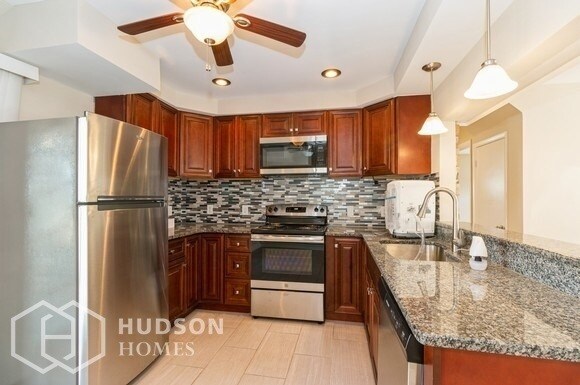 Building Photo - 76 Jonquil Ln