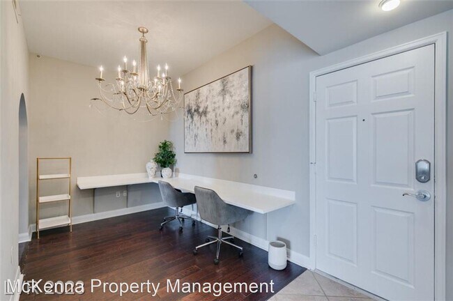 Foto del edificio - 2 br, 2.5 bath House - 150 Las Vegas Blvd ...