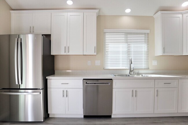 Building Photo - Newly remodeled 3-bedroom home in Northgat...