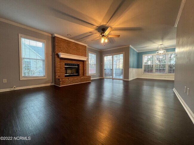 Building Photo - 232 Newport Drive