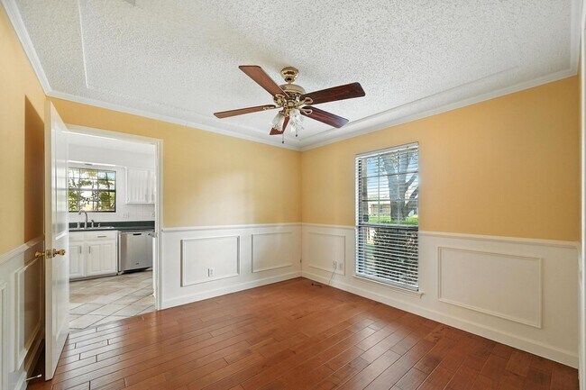 Foto del edificio - Beautiful 4-Bedroom Home in Sought-After Plano