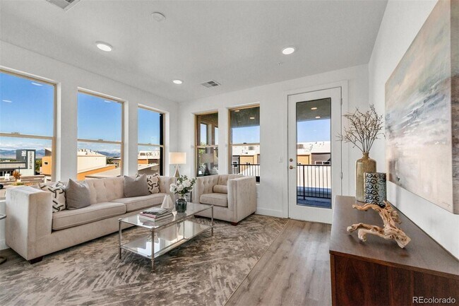 Building Photo - 2899 W 52nd Ave
