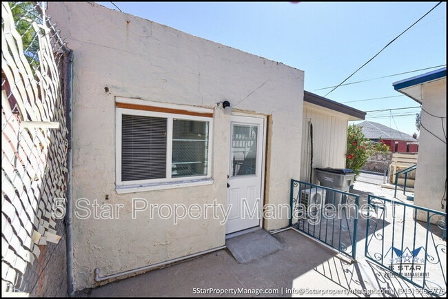 Building Photo - 1212 N Laurel St