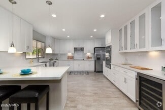 Building Photo - 4614 S Kachina Dr