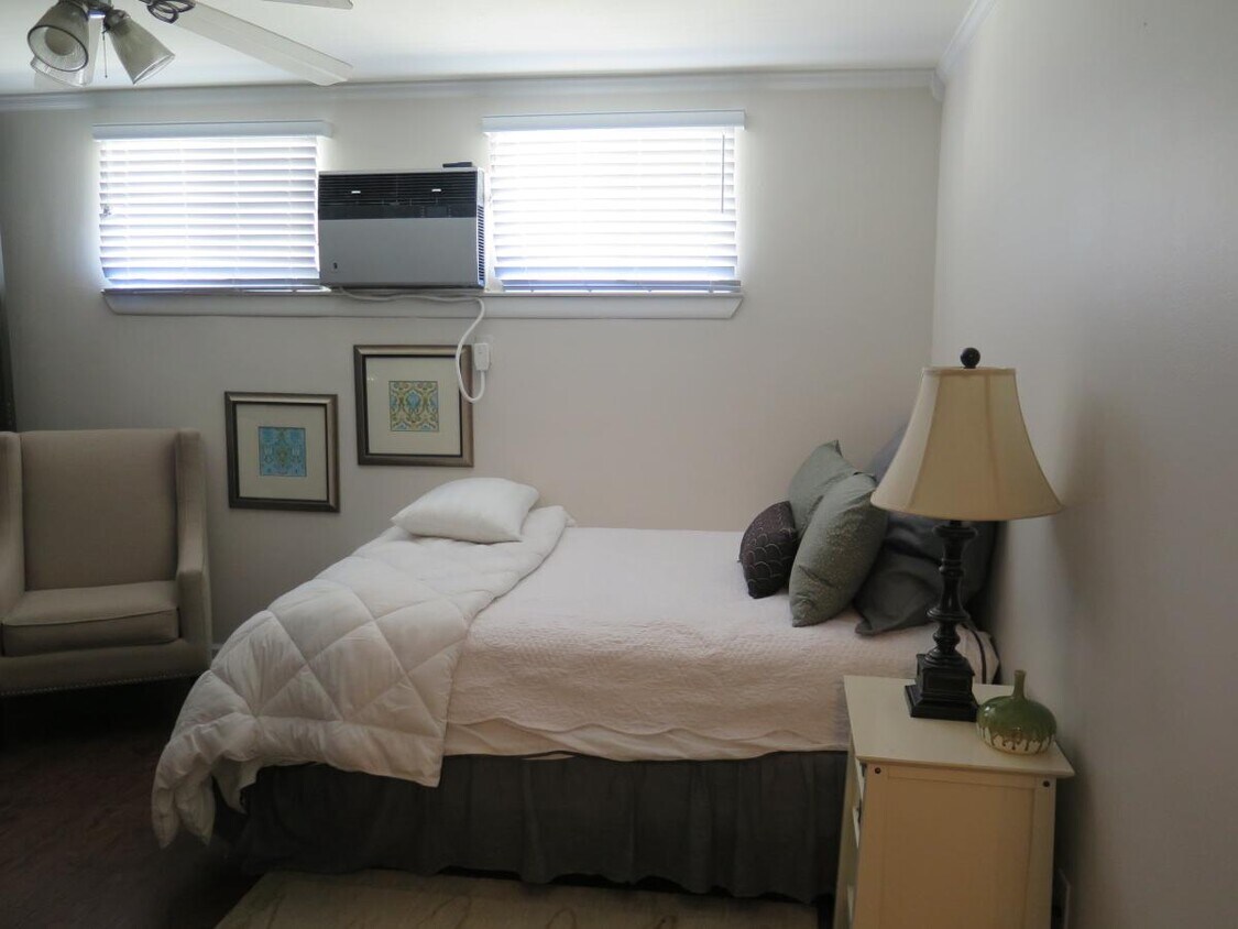 Foto principal - 816 Nashville Ave