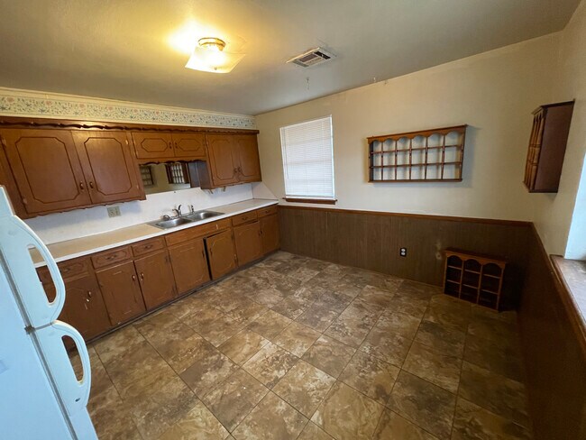 Foto del edificio - 6308 NW 38th St