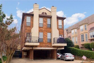 Building Photo - 3817 Gilbert Ave