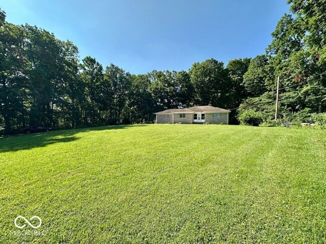 Building Photo - 5433 Shelbyville Rd