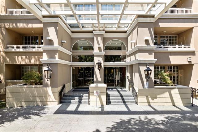 Foto del edificio - 3225 Turtle Creek Blvd