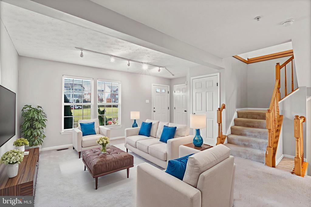 Primary Photo - 5030 Finsbury Rd