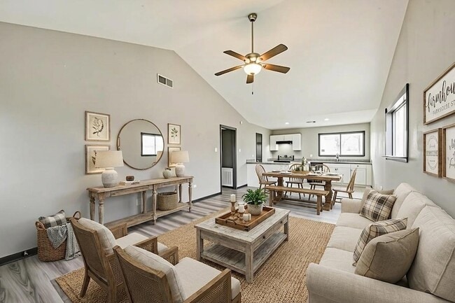 Foto del edificio - 2718 Summertime Dr