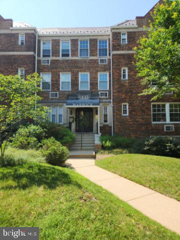 Foto del edificio - 3051 Idaho Ave NW