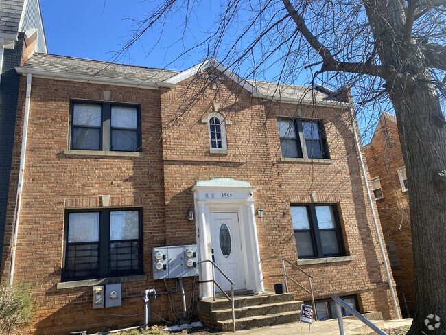 Building Photo - 1945 2nd St NE