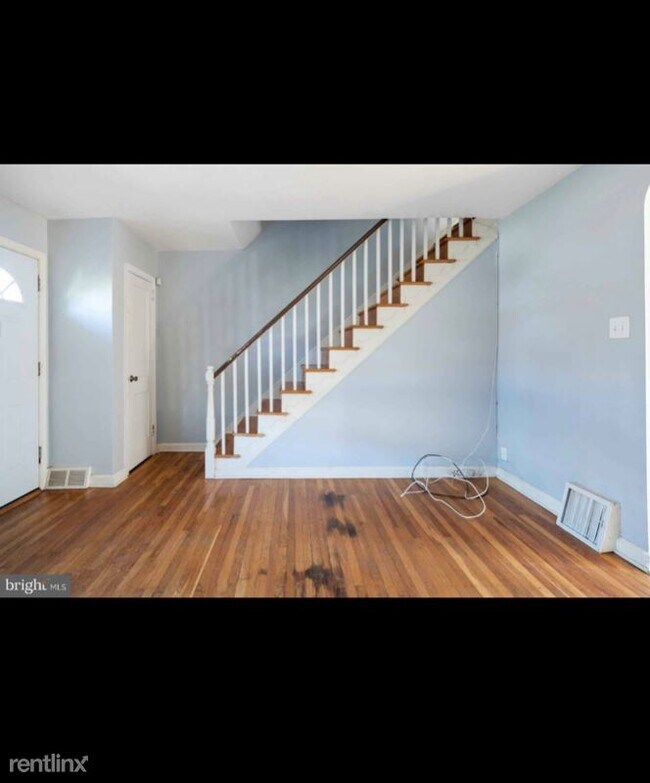 Foto del edificio - 2 br, 1 bath Townhome - 5411 Montague St