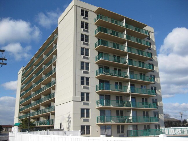 Building Photo - 480 Ocean Ave N