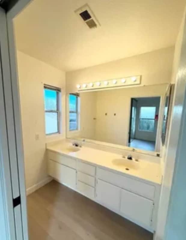 Building Photo - 37727 Harvey St