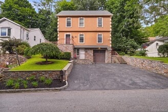 Building Photo - 31 Reservoir Rd