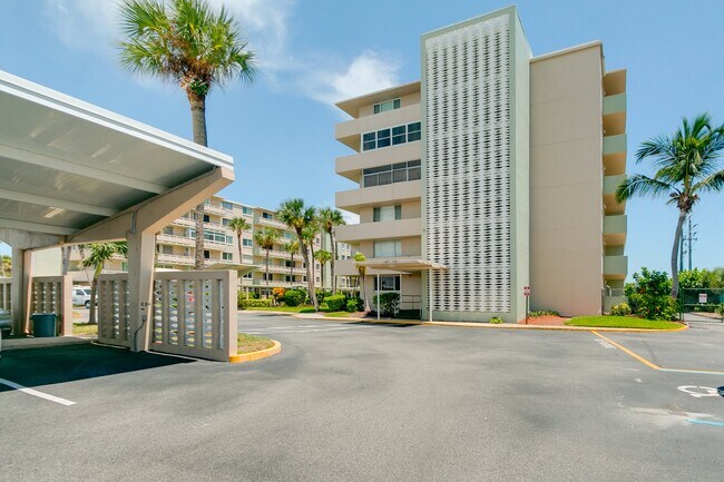 Building Photo - 2020 N Atlantic Ave