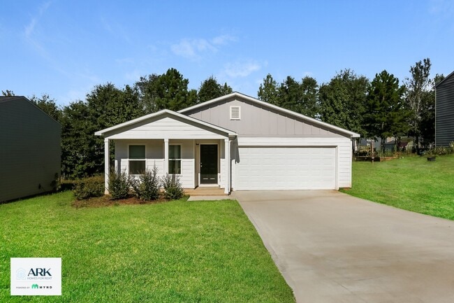 Building Photo - 161 Queens Cir