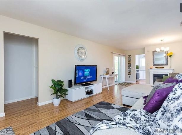 Foto del edificio - 1386 Casper St