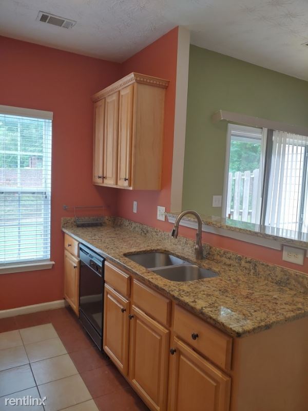 Building Photo - 3 br, 2.5 bath Townhome - 624 Kenridge Way