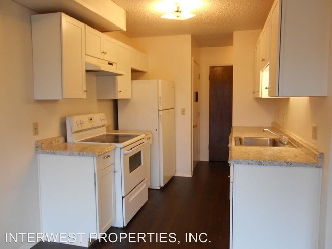 Foto del edificio - 11310 SW Center St